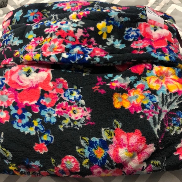Vera Bradley Bedding Copy Nwt Vera Bradley Fleece Travel Blanket
